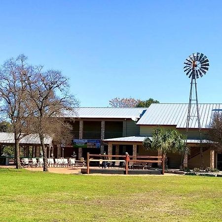 Flying L Ranch Resort & Golf Course Bandera Exterior foto