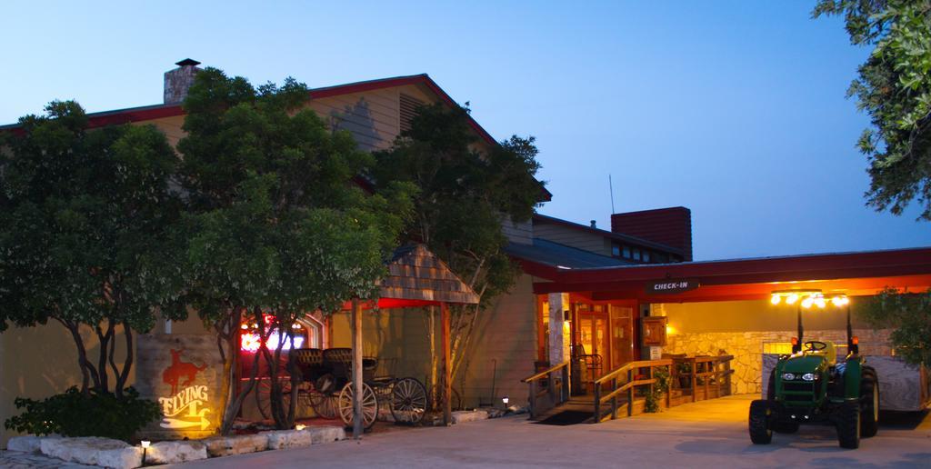 Flying L Ranch Resort & Golf Course Bandera Exterior foto